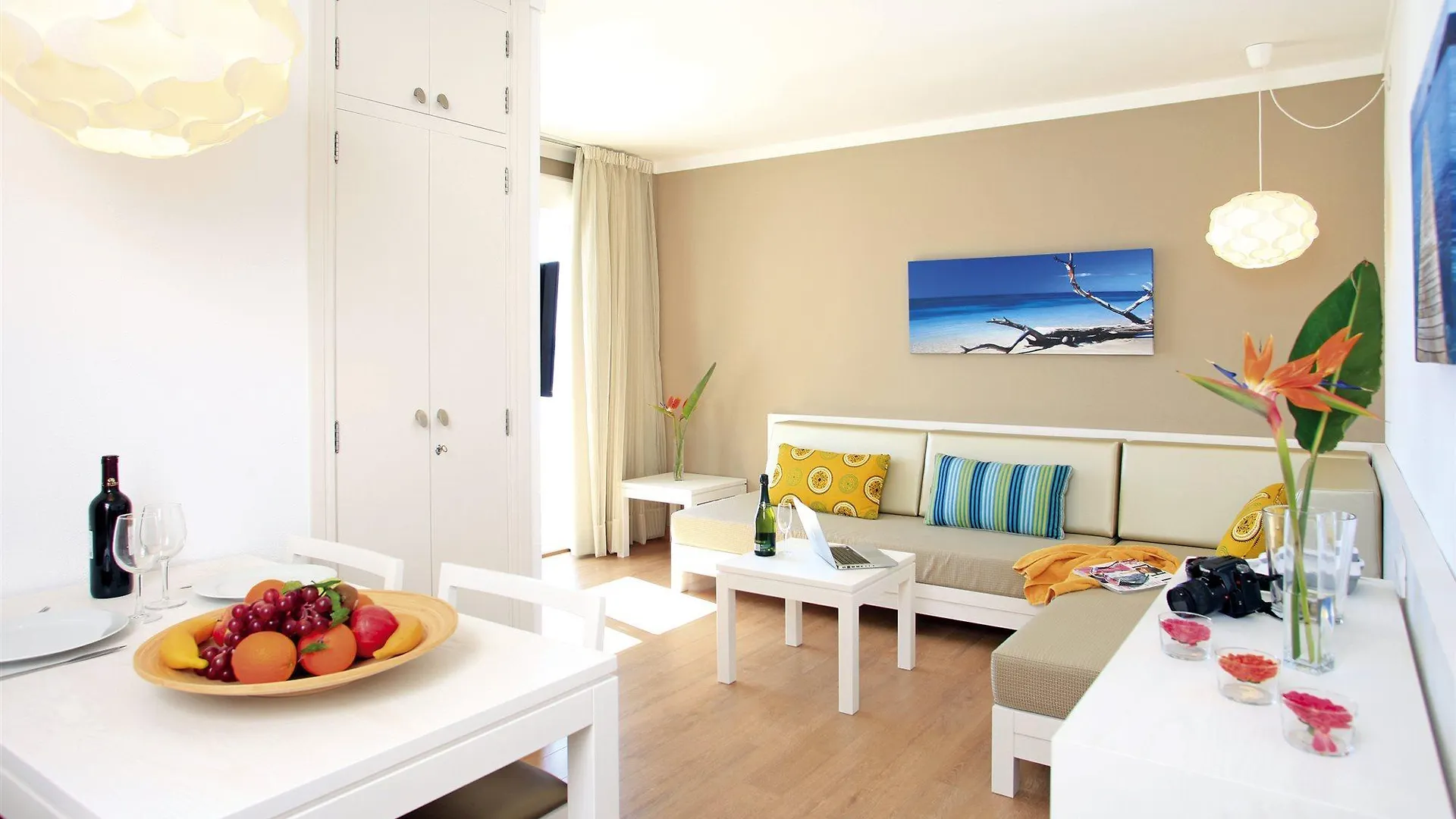 Aparthotel Bellamar Port de Pollenca Spain